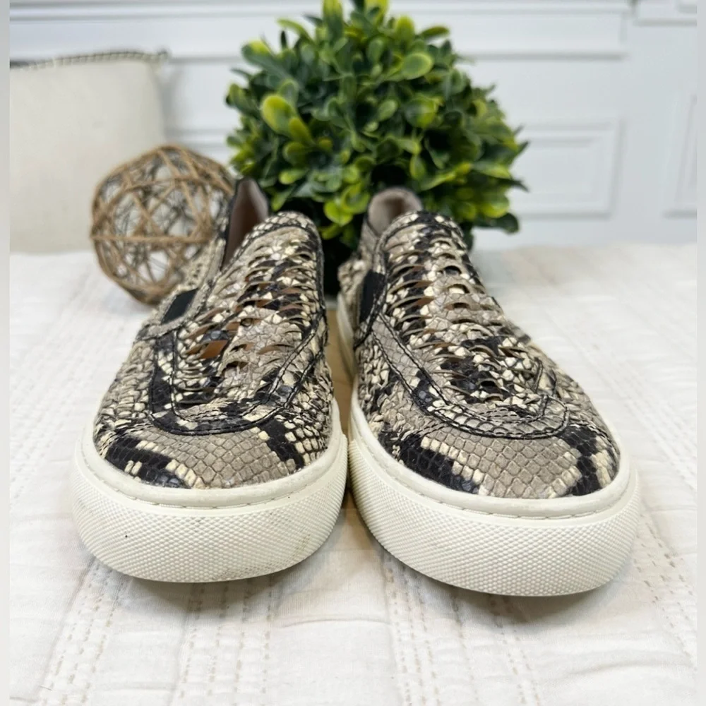 Tory Burch Women’s Huarache 2 Slip-On Sneakers in a Snakeskin Pattern Size 7 1/2